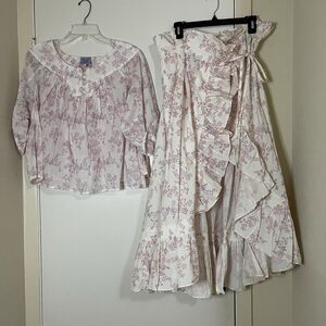 NWOT Thierry Colson Floral white cottage core 2 piece skirt and blouse Set Med